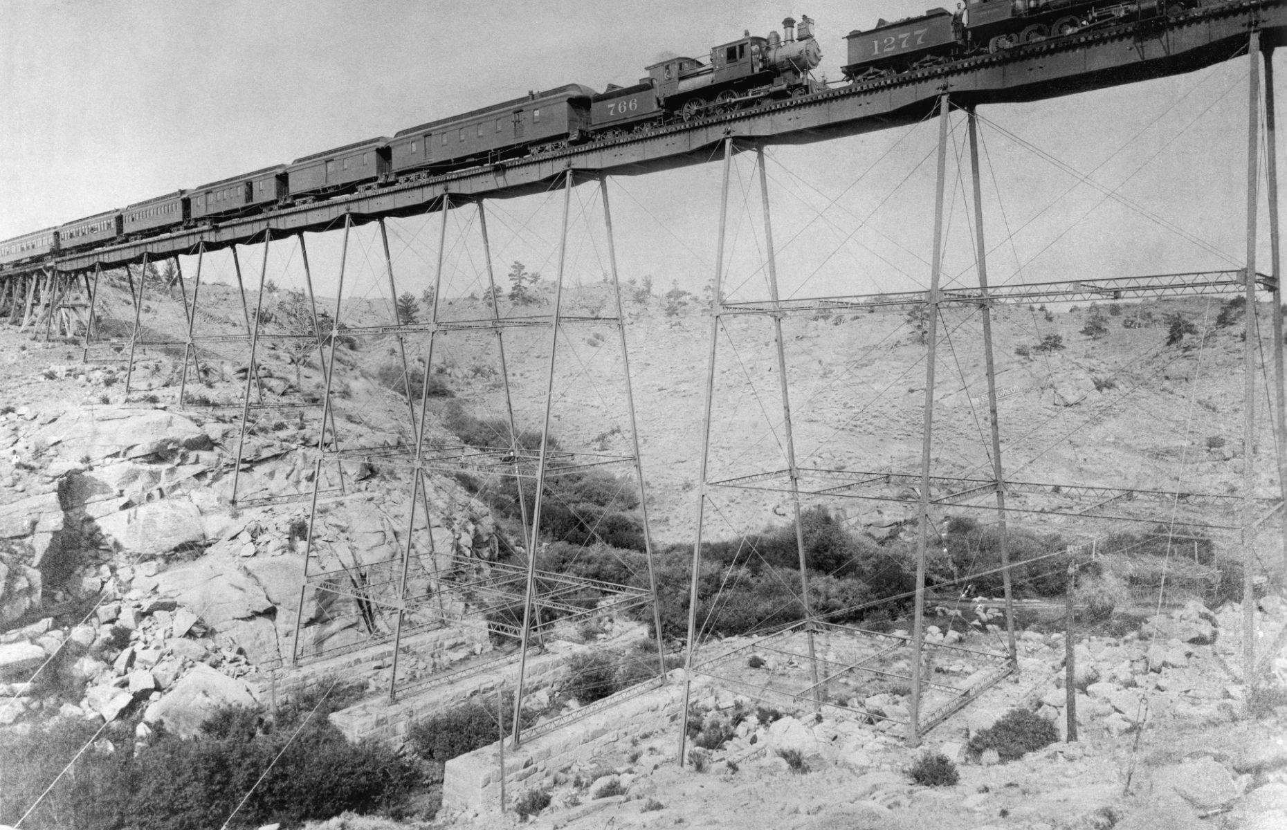 1876: Extraordinary engineering